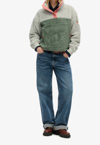 Superdry & Co Felpa in pile - light grey