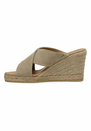 Nine West UPENZA 4FX - Mules med hæl - sand