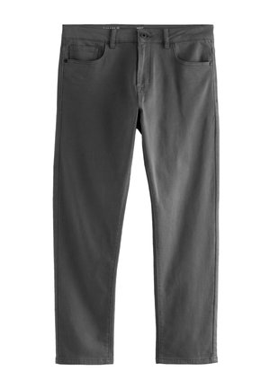 Schwarze Slim-Fit-Hose mit Frontknopf und Reißverschluss, Gürtelschlaufen und Fünf-Taschen-Design, flach auf weißem Hintergrund liegend.