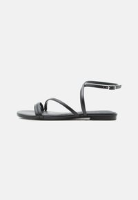 Seleccionado, black