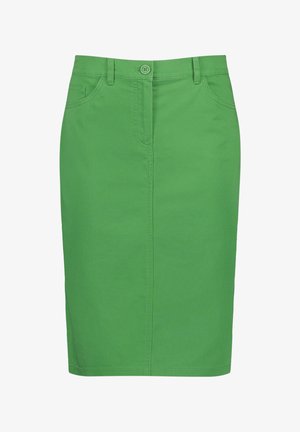 Jupe verte jusqu'aux genoux avec boutons sur le devant, passants de ceinture et deux poches frontales en tissu uni.