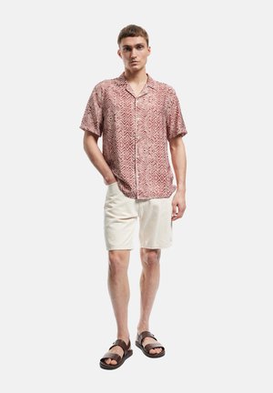 GEOMETRIC PATTERNED - Camisa - brown