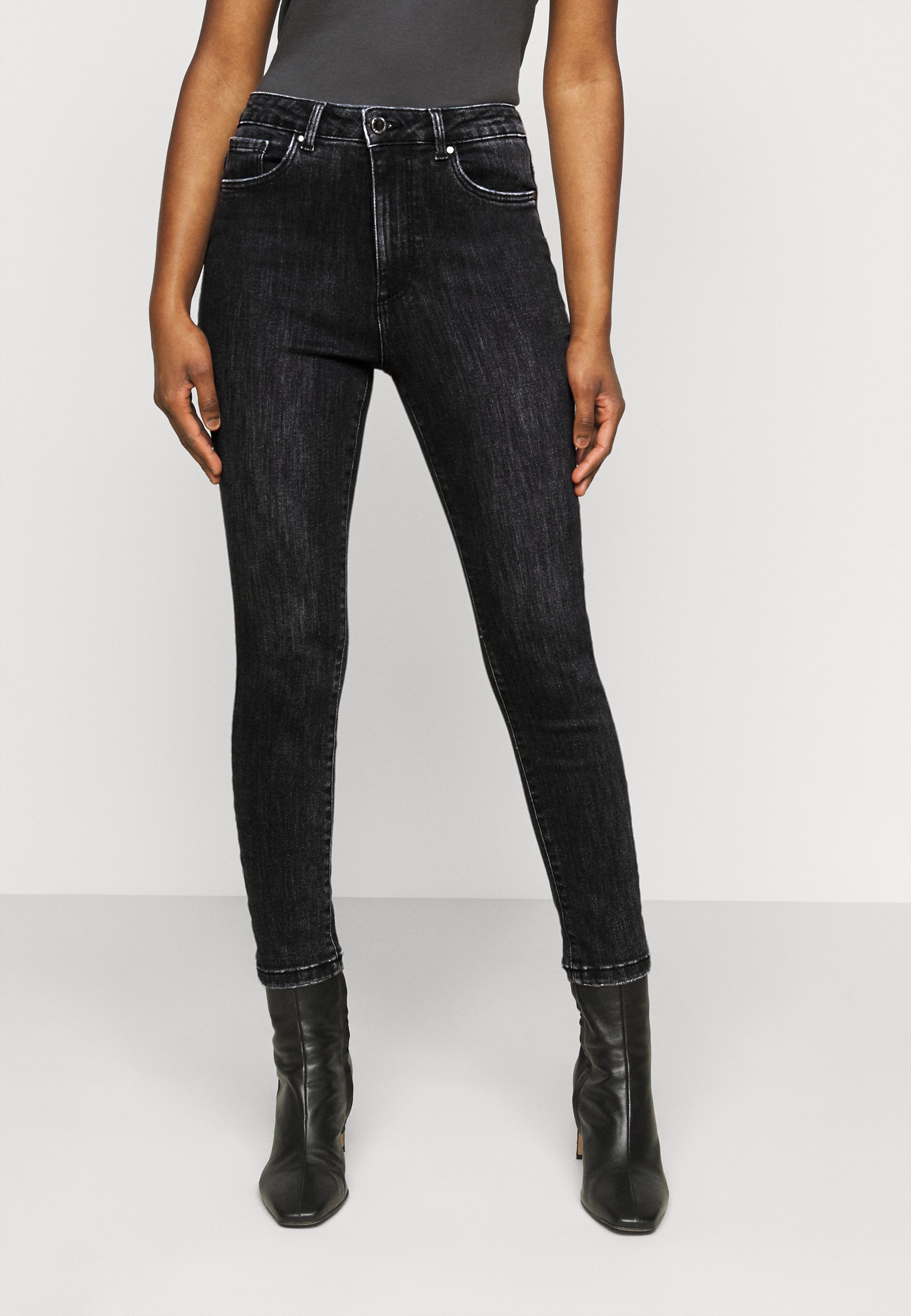 Vero Moda Petite VMLOA - Jeans Skinny Fit - black washed/black - Zalando.ie