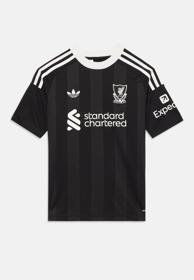 Čierny futbalový dres Liverpoolu s bielym golierom, pruhmi Adidas na pleciach, emblémom klubu a logami sponzorov na hrudi a rukáve.