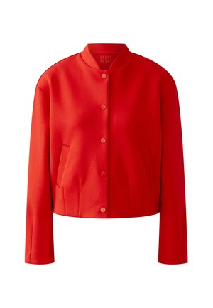 Felle rode cropped jas met lange mouwen, drukknoopsluiting, zijzakken en een kleine kraag.