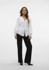 Vero Moda VMIDA - Blūze - snow white