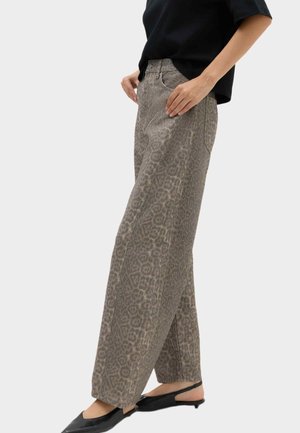 Marks & Spencer, - Jeansy Relaxed Fit