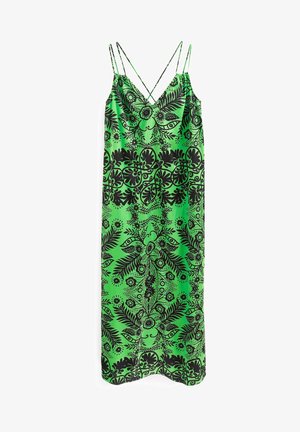 Robe nuisette en satin vert avec des motifs floraux et feuillages noirs complexes, dotée de fines bretelles doubles et d'un décolleté en V.