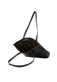 Sac fourre-tout en cuir noir avec un design épuré, équipé d'un intérieur à motif tartan et d'une poche zippée, complété par deux anses plates.