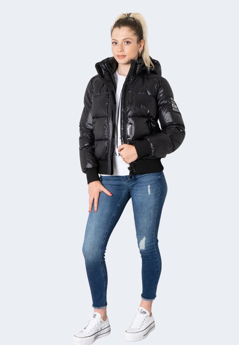 Armani Exchange Gewatteerde jas zwart