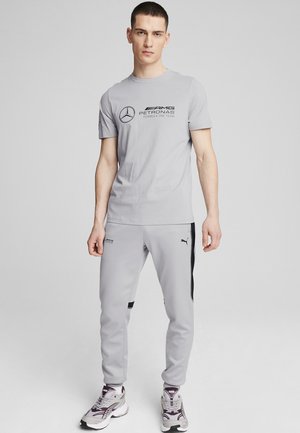 Puma MAPF1 ESS LOGO TEE - Camiseta estampada - team silver