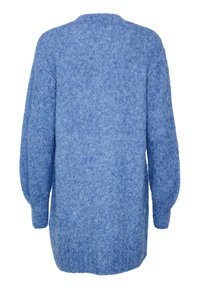 Měkký modrý pletený kardigan s uvolněným střihem, dlouhými rukávy, žebrovanými manžetami a texturovaným povrchem. Navržený bez zapínání a viditelných švů.