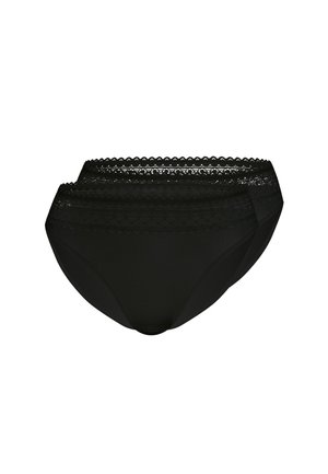 Zwei schwarze Damen-Slips mit Spitzenbesatz entlang des Bunds, vor weißem Hintergrund präsentiert.