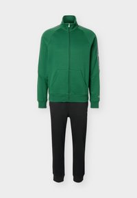 Избран, eden/black