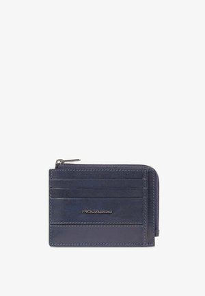 Portafoglio in pelle blu navy con chiusura a zip, dotato di numerosi scomparti per carte e una superficie liscia. Logo Piquadro impresso sul davanti.