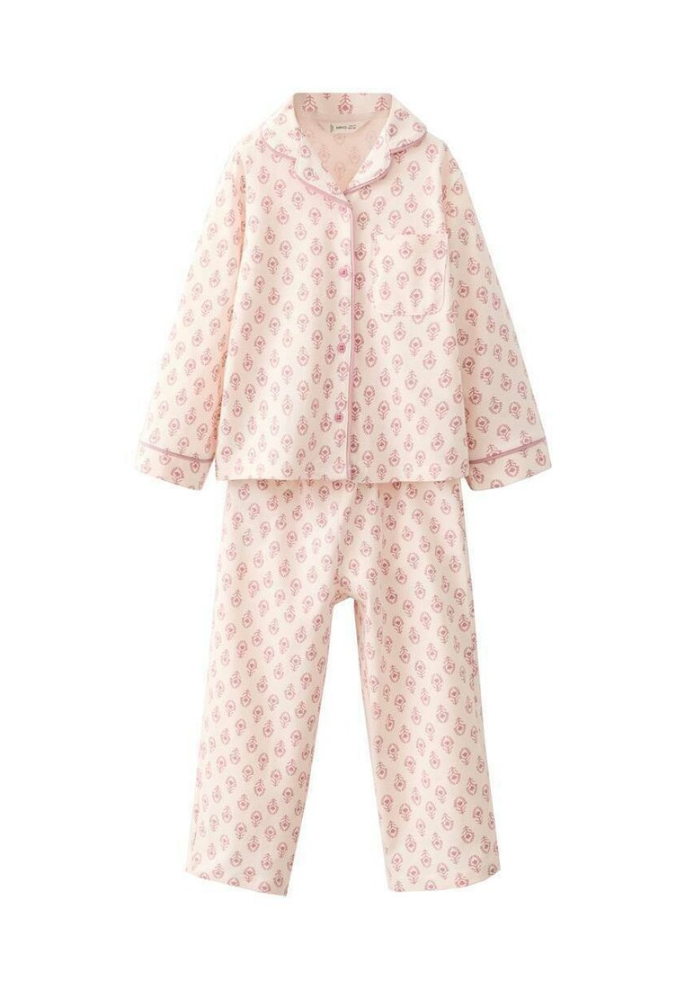 Rosa mönstrad pyjamasuppsättning med en knäppbar topp med ficka och matchande byxor. Tyget är mjukt med en slät yta.