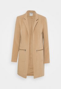 Beige lång blazer i strukturerad tyg med slagkrage, två framfickor med dragkedjor och en öppen frontdesign.