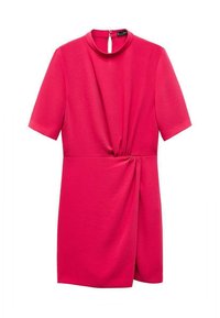 Ružové šaty s krátkym rukávom a vysokým golierom, s uzlom v páse a zipsom na chrbte na zapínanie. Vyrobené z mäkkého materiálu.
