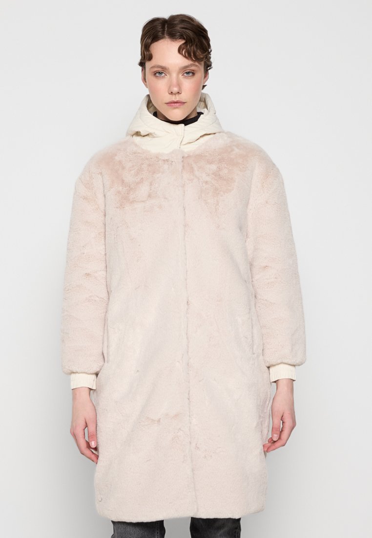 Oakwood Wintermantel crème Oakwood Wintermantel crème