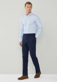 Hackett London ESSENTIAL FINE BENGAL STRIPE - Camicia - sky blue