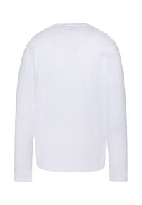 Camicia bianca a maniche lunghe realizzata in un tessuto morbido. Collo rotondo con taglio dritto e senza motivi o decorazioni visibili.