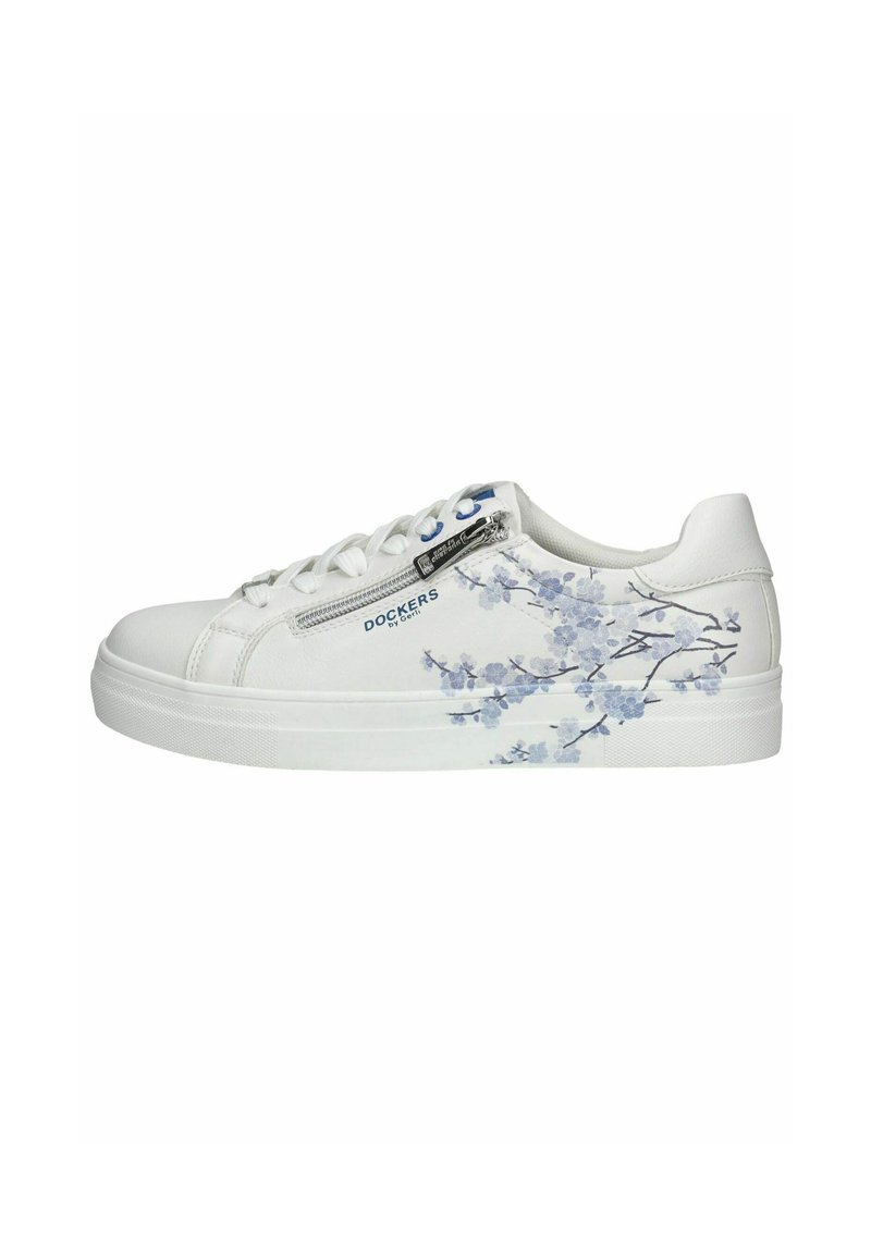 Sneaker bianco con design floreale blu, superficie testurizzata e chiusura con lacci; presenta dettagli con cerniera laterale e una suola spessa e resistente.