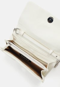 BOSS ICON - Pochette - open white