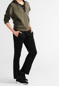 Puma Felpa con cappuccio - olive