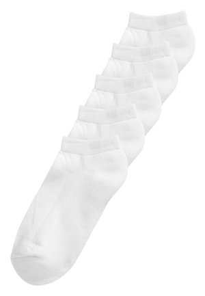 Weiße Knöchelsocken im Fünferpack, aus weichem Baumwollmix, mit geripptem oberen Rand und glatter Textur.