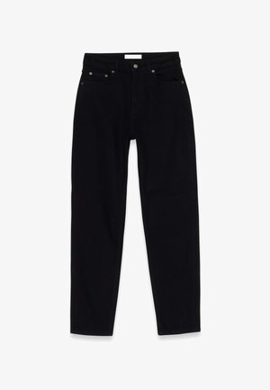 Mustad denimist hoolikud, otse-jalatoe disainiga, viis taskut, metallist detailid ja sile tekstuur. Minimalistlik stiil, nähtavad mustrid puuduvad.