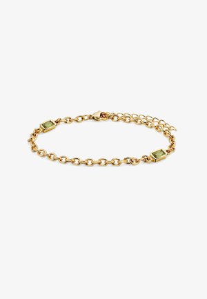 Goldenes Kettenarmband mit zwei rechteckigen grünen Edelsteinen und einem verstellbaren Verschluss auf weißem Hintergrund.
