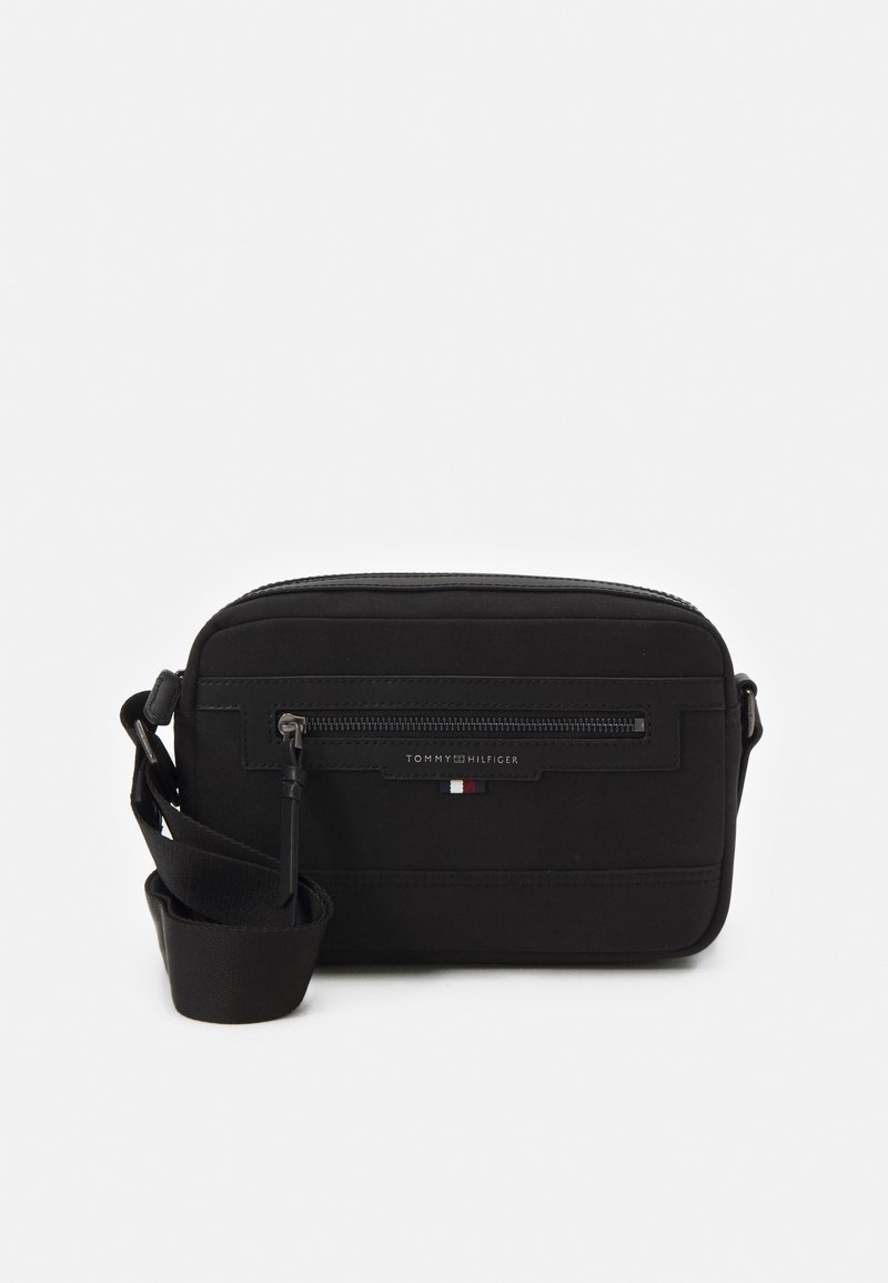 Tommy Hilfiger TH CLASSIC CAMERA BAG UNISEX Across body bag black