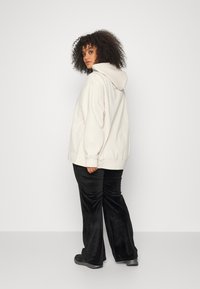Even&Odd Curvy Calças - black