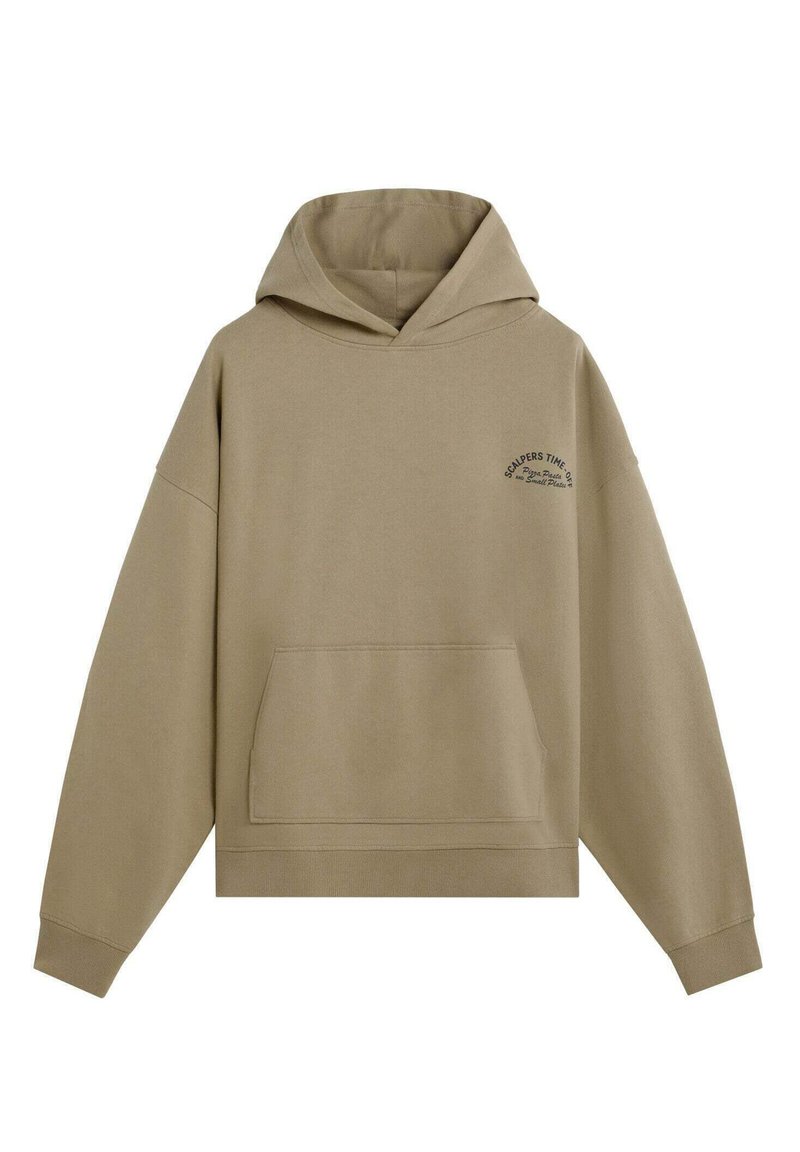 Khaki Kapuzenpullover, Baumwollmischung, lockere Passform. Verfügt über eine Vordertasche und ein schwarzes Drucklogo auf der linken Seite. Weiche Textur.