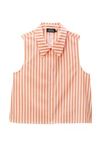 Blouse sans manches en coton avec des rayures verticales orange et blanches, un col pointu et une fermeture à boutons sur le devant. Texture lisse.