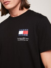 Thumbnail Image 6