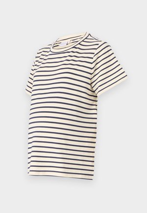 Stribet T-shirt lavet af blødt bomuld, med marineblå vandrette striber på en beige baggrund, rund halsudskæring og korte ærmer.