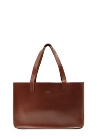 Hnědá kožená taška na rameno s dvěma dlouhými držadly, obdélníkového tvaru, hladkým povrchem a jemně embosovaným logo na přední straně.