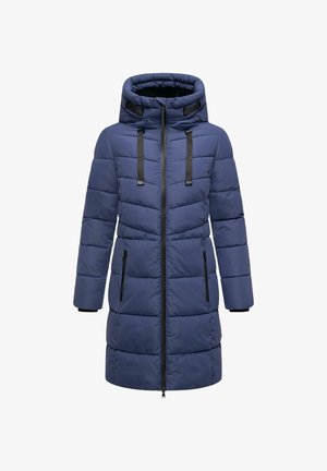 Abrigo de plumas azul marino con cuello alto, diseño acolchado horizontal, cierre de cremallera y dos bolsillos laterales con cremallera con acentos en negro.