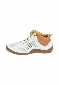 Witte geperforeerde sneaker met bruine leren accenten, ronde neus, rubberen zool en vetersluiting. Heeft een kleine rits aan de zijkant.