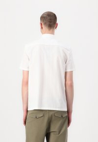 Thumbnail Image 4