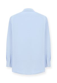 Lichtblauwe overhemd met lange mouwen, gladde textuur, knoopmanchetten, klassieke kraag en gebogen zoom. Geen zichtbare patronen of accenten.