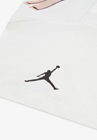 Jordan 23 THROWBACK TEE - T-shirts med print - black