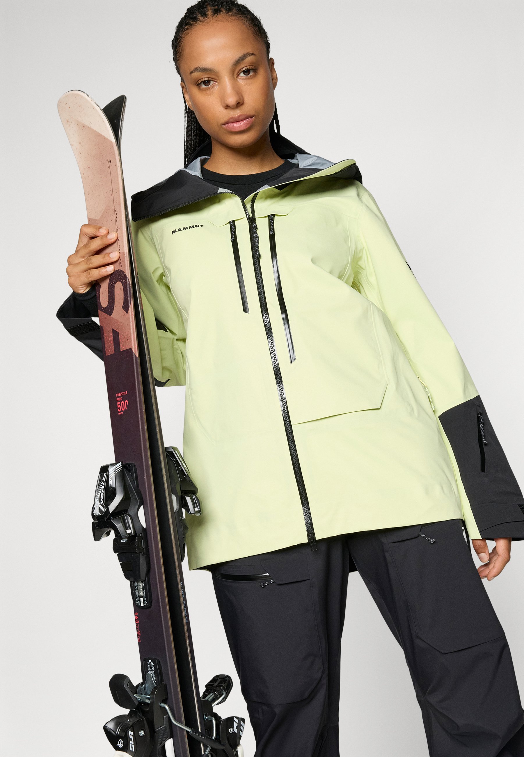 Mammut HALDIGRAT LIGHT HS HOODED - Ski jacket - sulai/black/neon