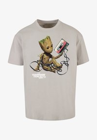 Unselected, lightasphalt