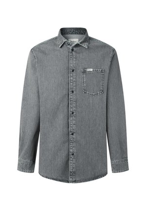 Camicia a maniche lunghe in denim grigio con chiusura a bottoni, colletto e taschino sul petto con etichetta del marchio. Texture morbida e cuciture a contrasto visibili.