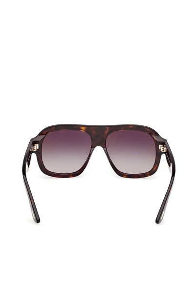 Ochelari de soare cu model țestoasă, cu o formă pătrată, lentile degradate și un accent argintiu pe braț. Textură netedă cu rame groase.