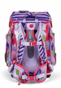 Sac à dos violet avec un motif floral, doté d'un rembourrage en mesh, de bretelles réglables, de plusieurs compartiments et d'accents de couleur vive.