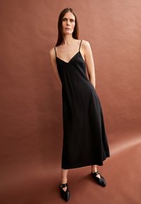 ARMEDANGELS NEYLAA - Freizeitkleid - black