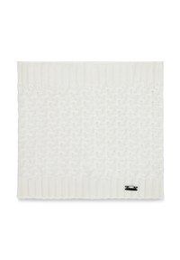 Cache-cou blanc tricoté avec un motif texturé et des bords côtelés. Comprend une petite étiquette de logo noire sur un côté. Tissu doux et chaud.